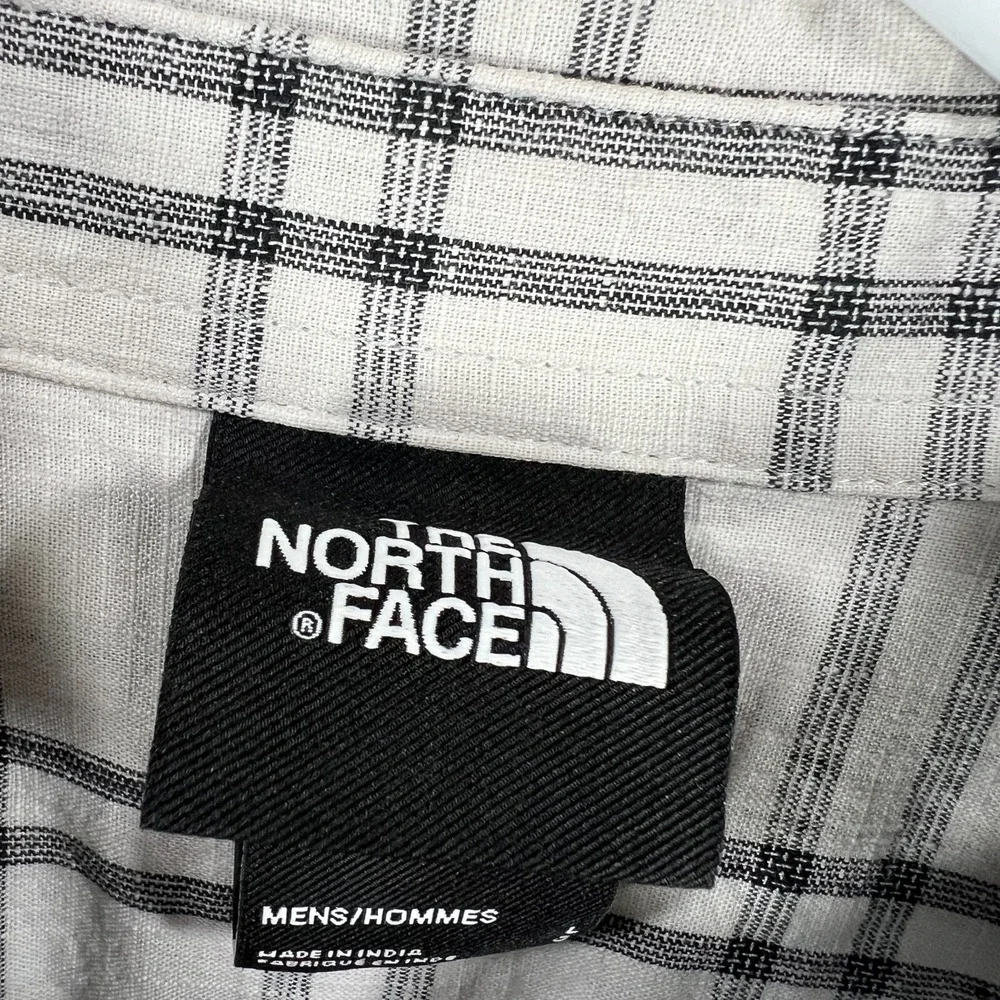 The North Face Shirt Mens Large Gray Plaid Short Sleeve Button Up Outdoor Hiking